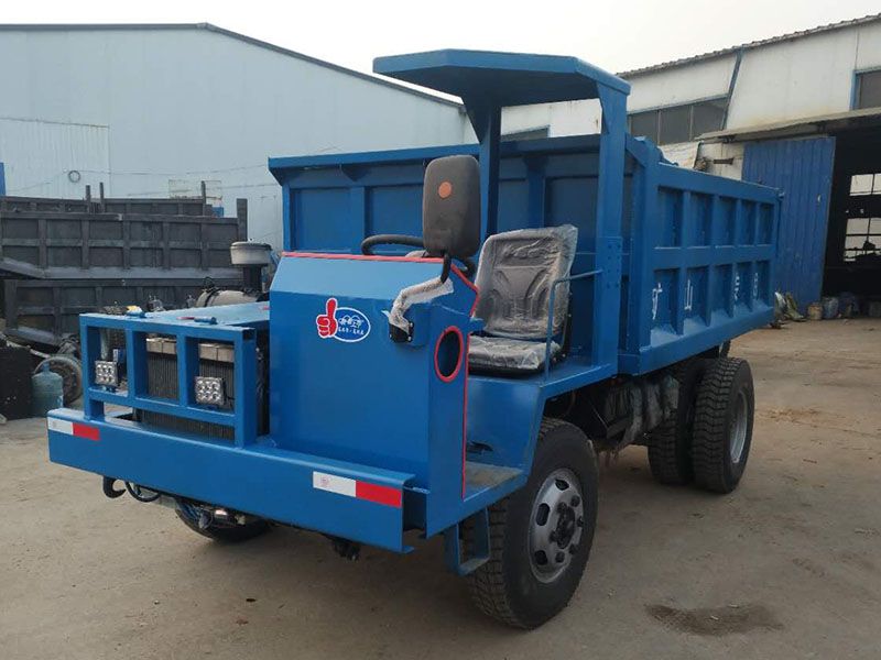 10噸礦用運(yùn)輸車