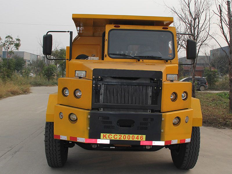 25噸礦用濕式制動運輸車